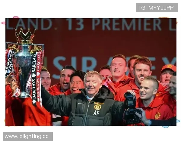 曼联重建之路：从辉煌到挑战，球队未来的战略与发展方向